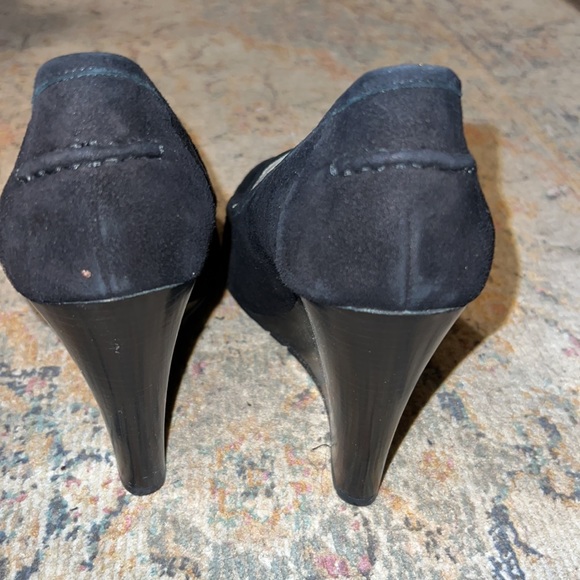 Micheal Kors Suede Wedge Loafers - Picture 2 of 4